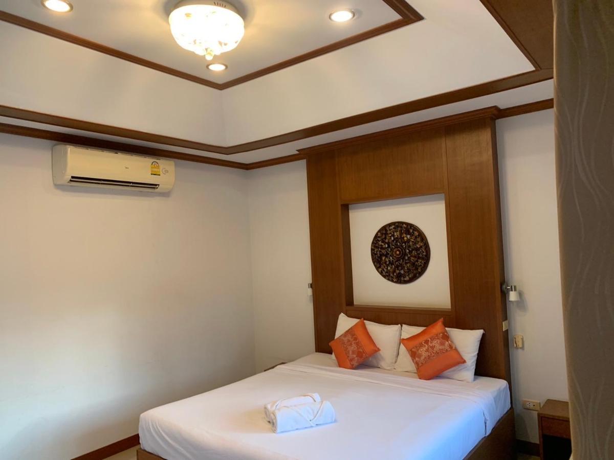 Airport Hotel 3*