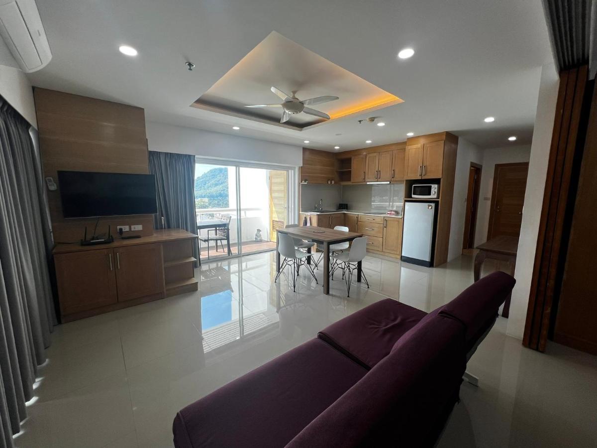 Tower Superior 2 Bedrooms 2 Bathrooms *