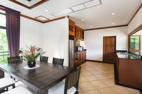 Villa Lake Rawai Phuket