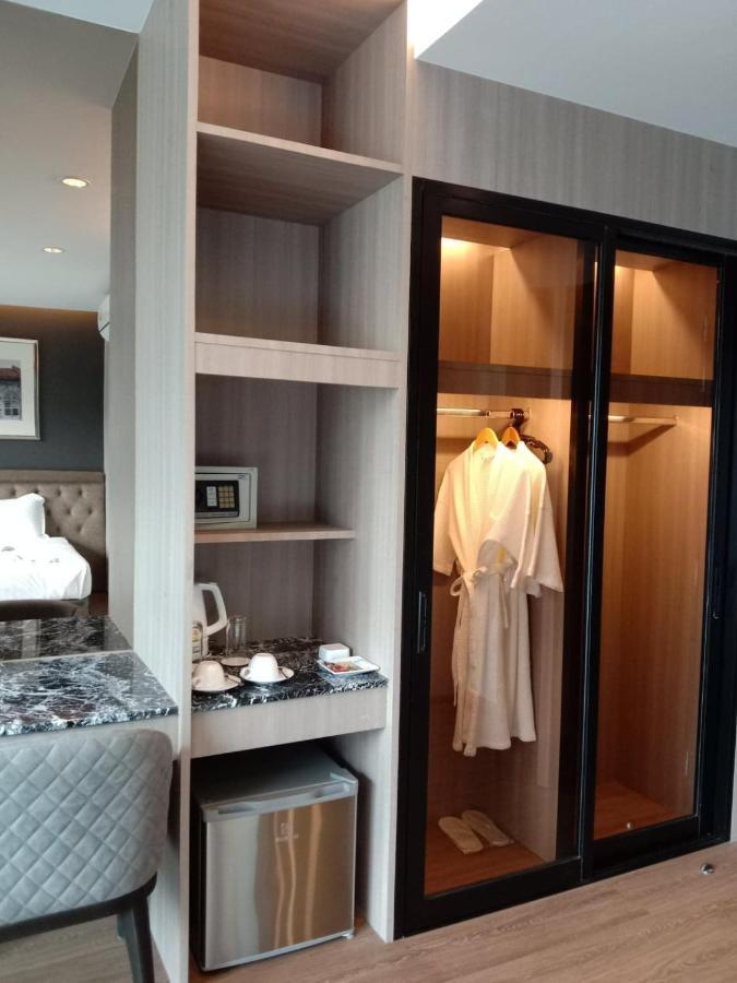 Villa 2 Bed Luxury Pool Sleeps 6 *