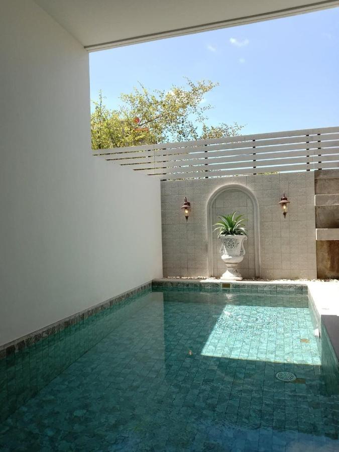 Villa 2 Bed Luxury Pool Sleeps 6
