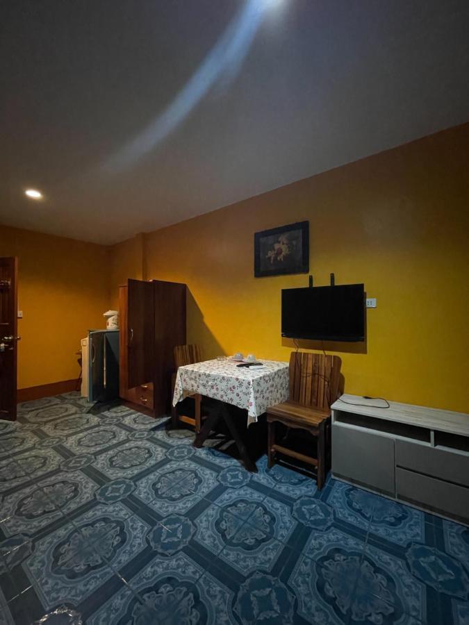 95 Restaurant Apartment