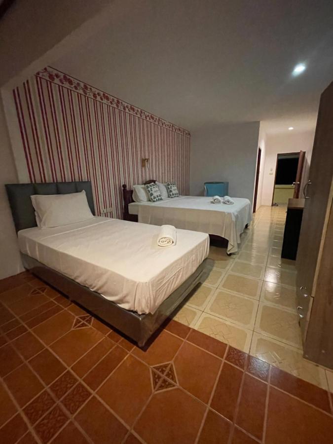95 Restaurant Apartment Nai Thon Beach