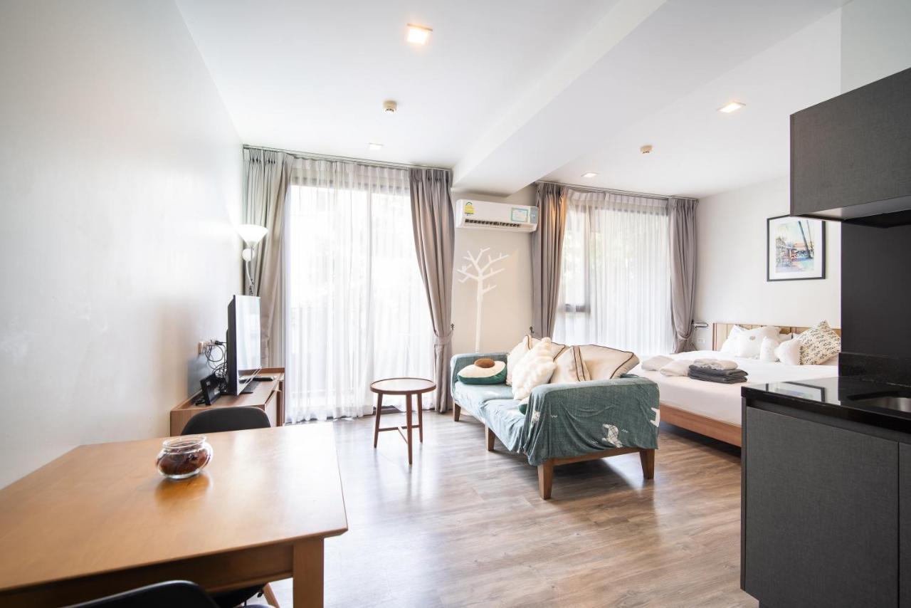 The Deck 芭东露台现代公寓 带健身房和游泳池 Apartment Patong