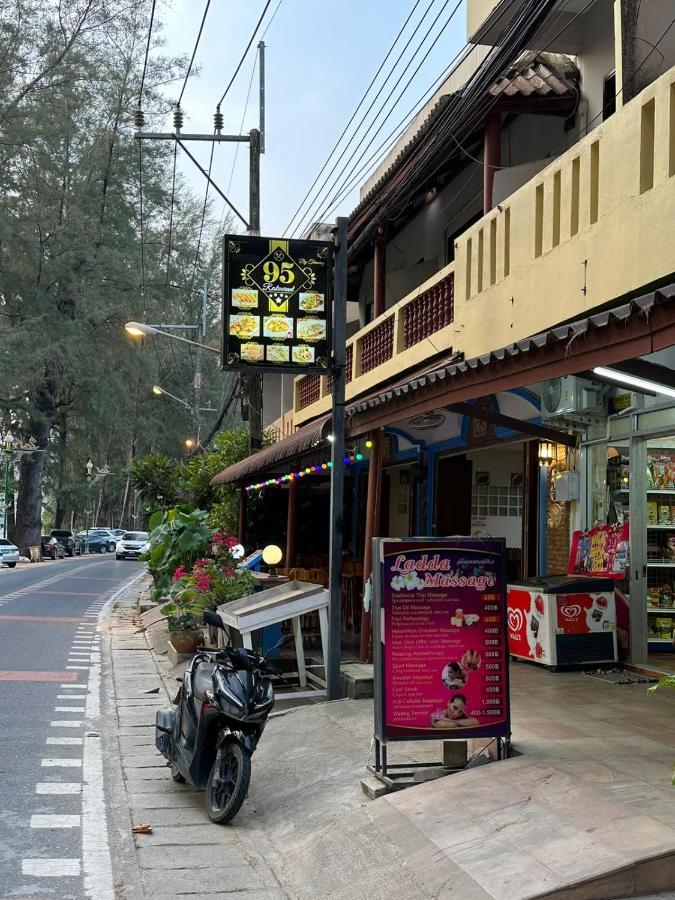 95 Restaurant Nai Thon Beach