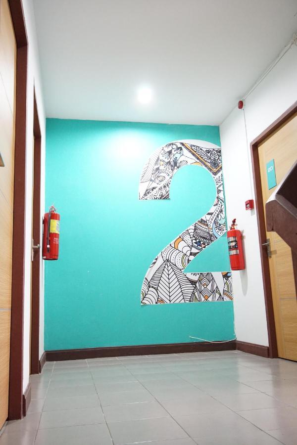 Hostel Bedbox Patong