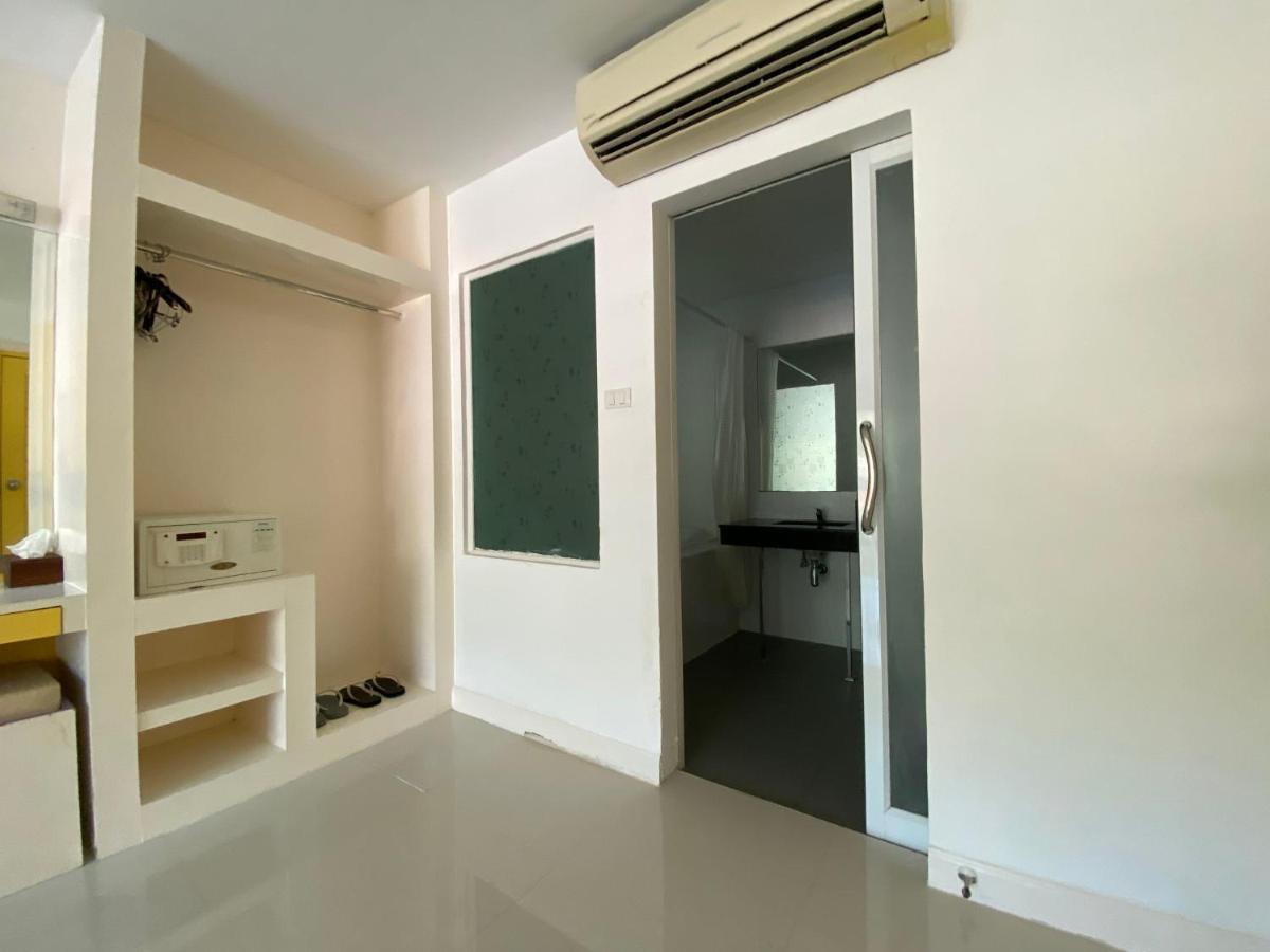 Elite Hotel 4*