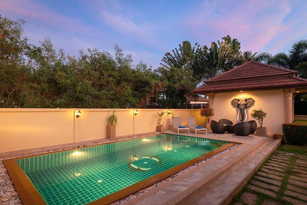 Garden 4br With Private Pool Villa Ban Saiyuan