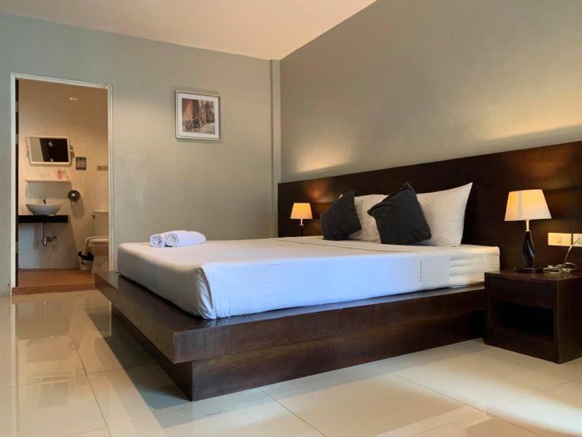 Leaf Guest house 2*