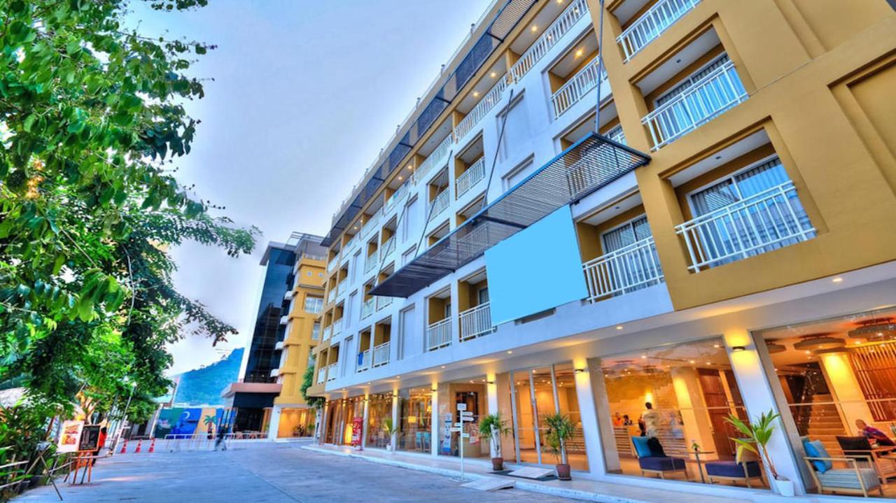 Hotel Ashlee Plaza &