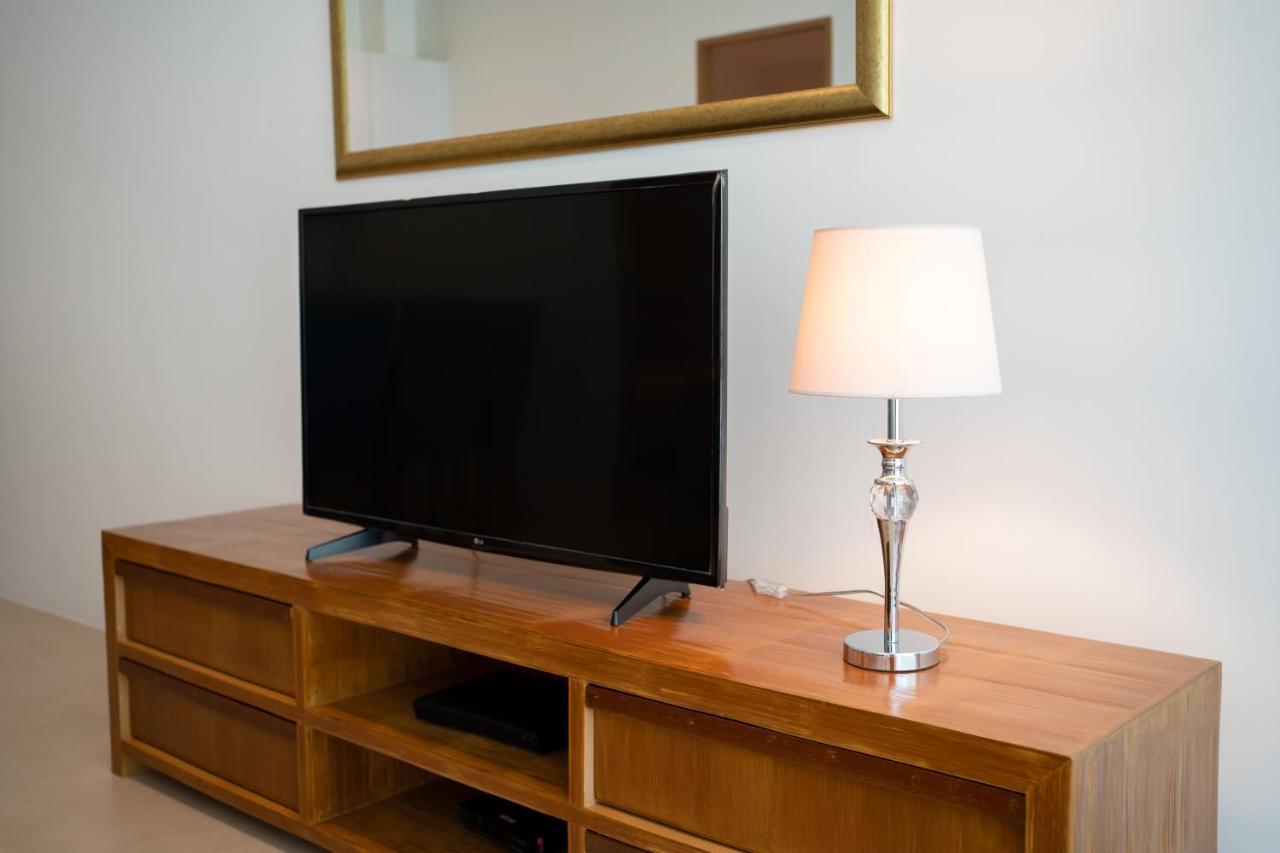 2br вид на бассейн C14 By Ibg Apartment
