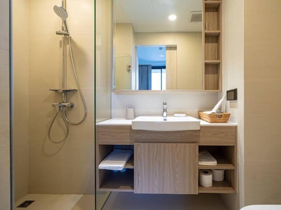 Bangtao , Laguna , 5 Minutes From The Bench, 2 Bedroom Apartment *