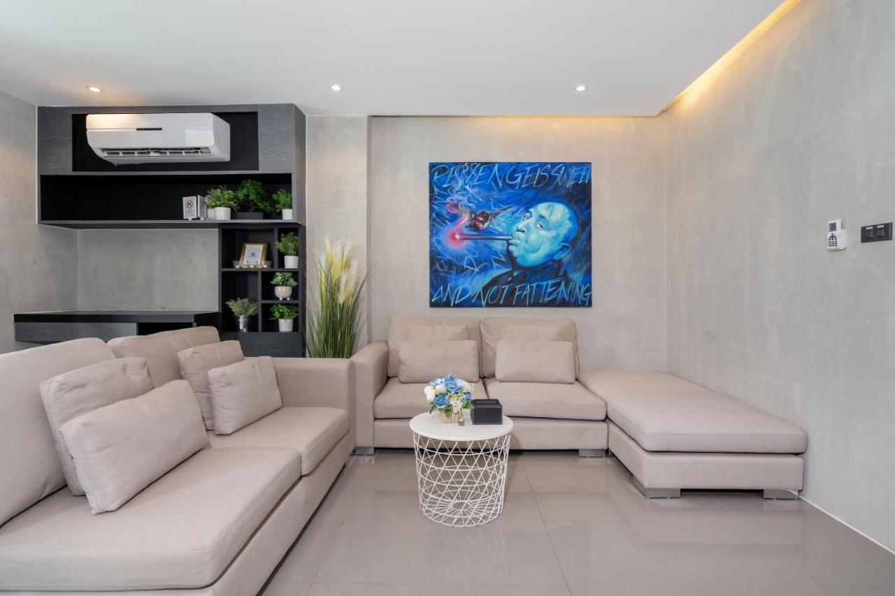 Citygate 1br Deluxe Pool View P302 *