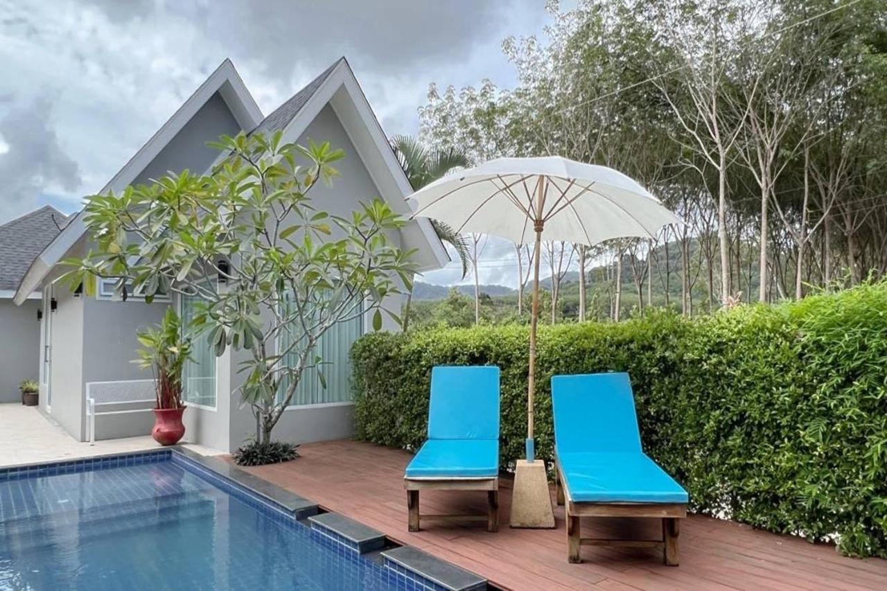 De Palm Pool Hotel *