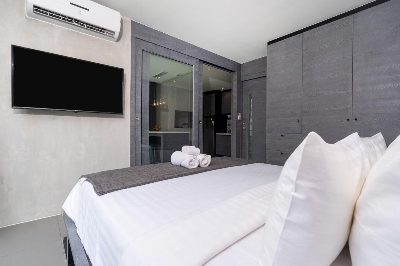 Citygate 1br Deluxe Pool View P402