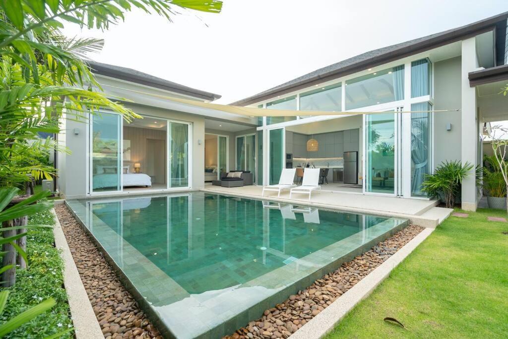 Villa Peykaa Estate Pool By Hcr Phuket