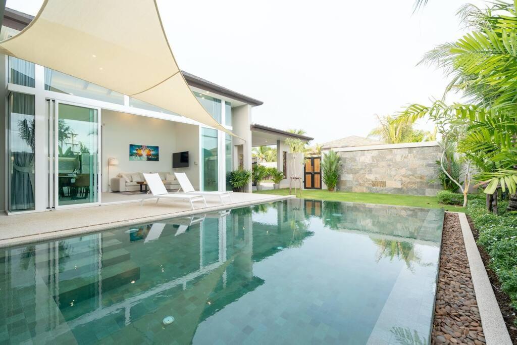 Peykaa Estate Pool By Hcr Phuket