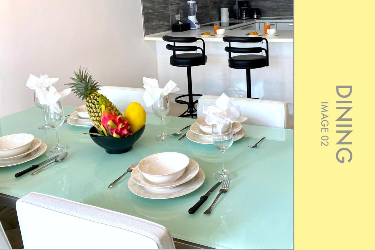 Stylish 2-bedroom W. Pool View Apartment Strand Kamala
