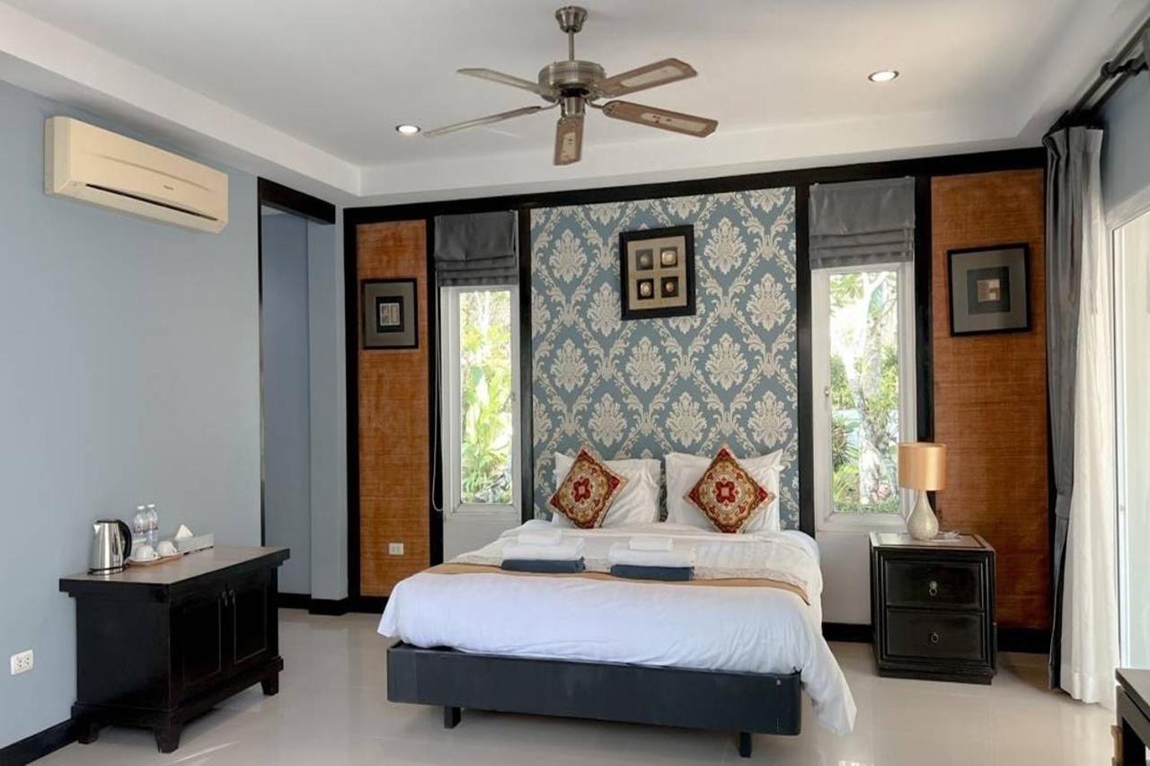 Hotel De Palm Pool *