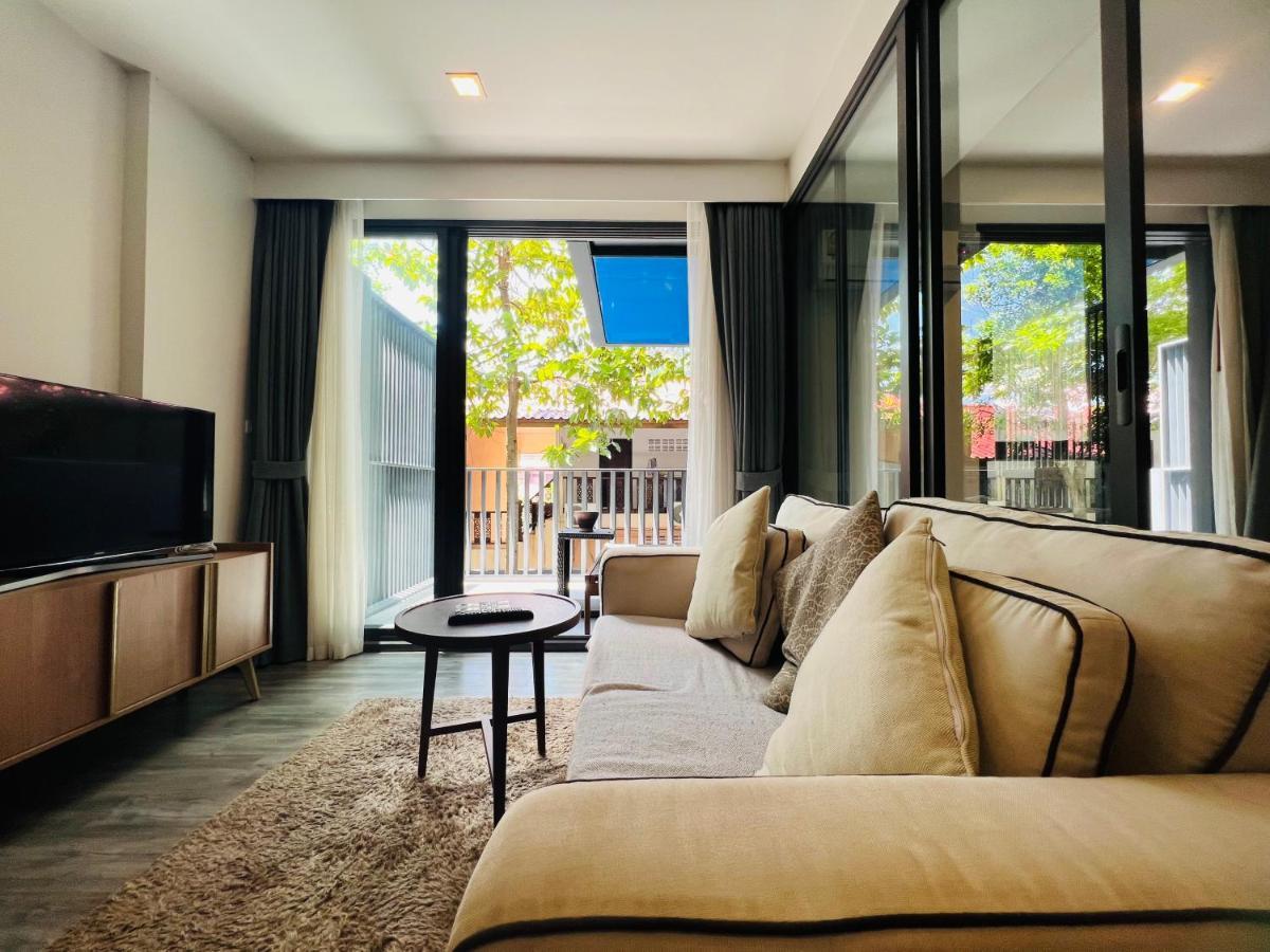 The Deck 芭东露台现代公寓 带健身房和游泳池 Apartment Patong