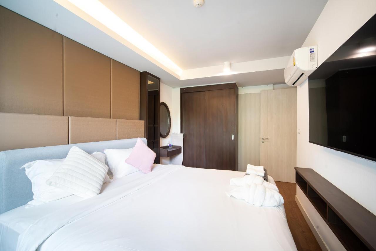 The Aristo-access Pool Surin Phuket
