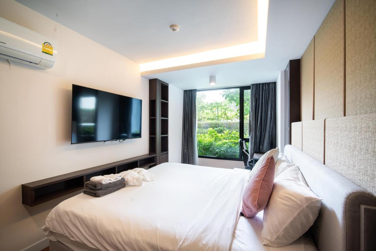 The Aristo-access Pool Surin * Phuket