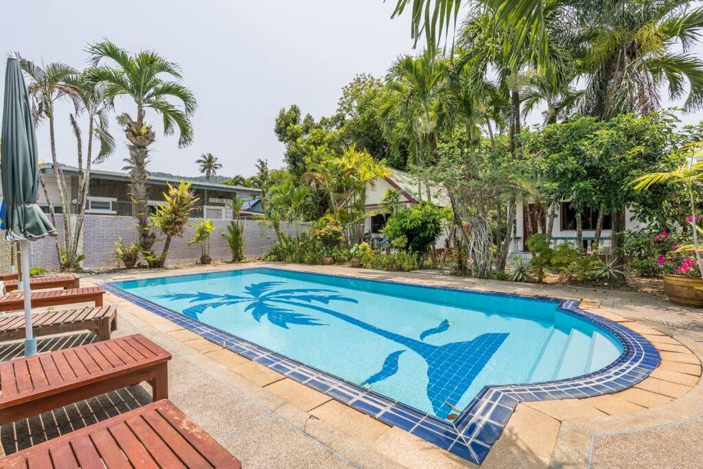 Baan Coconut Chalet Strand Bang Tao