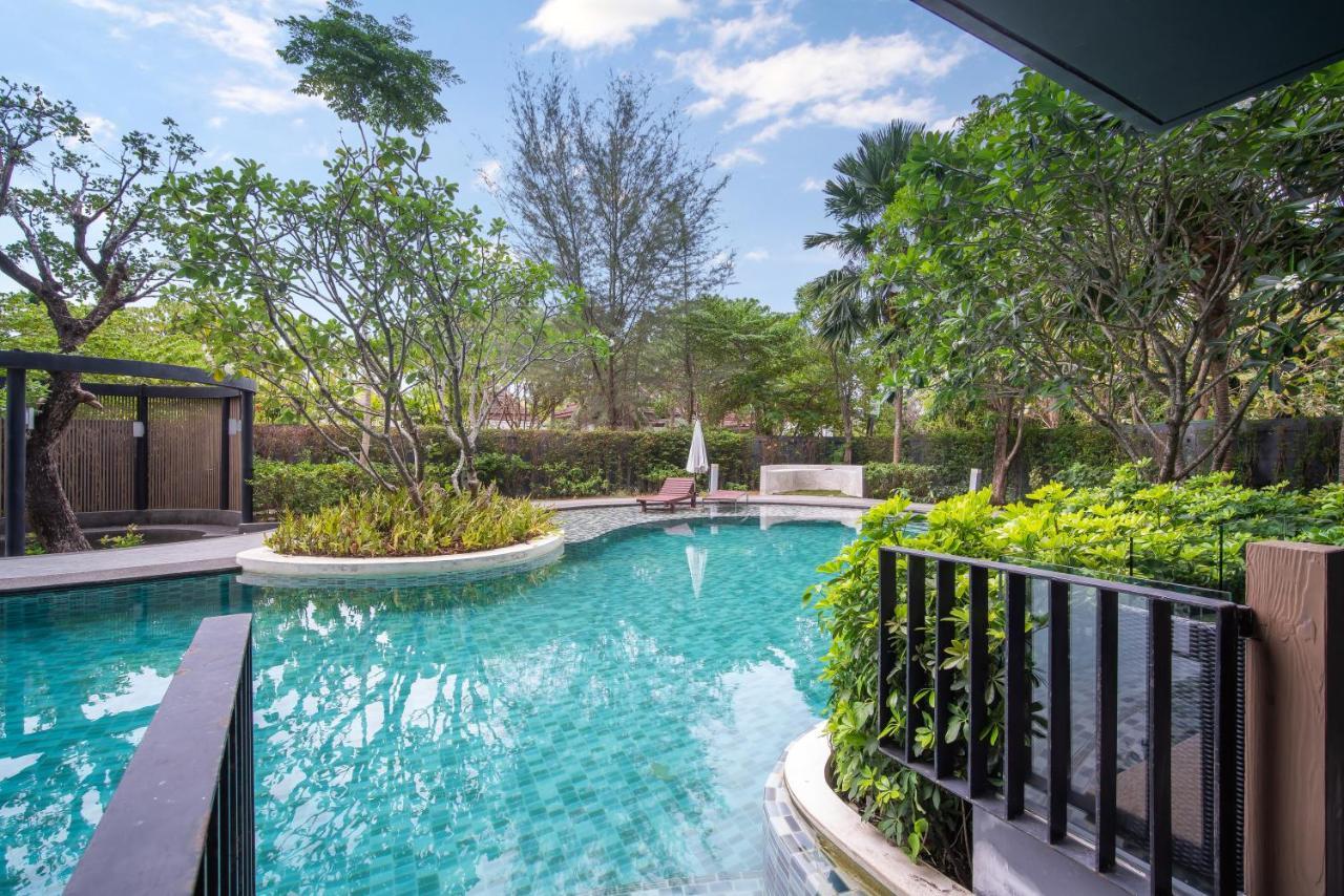 The Aristo-access Pool Surin