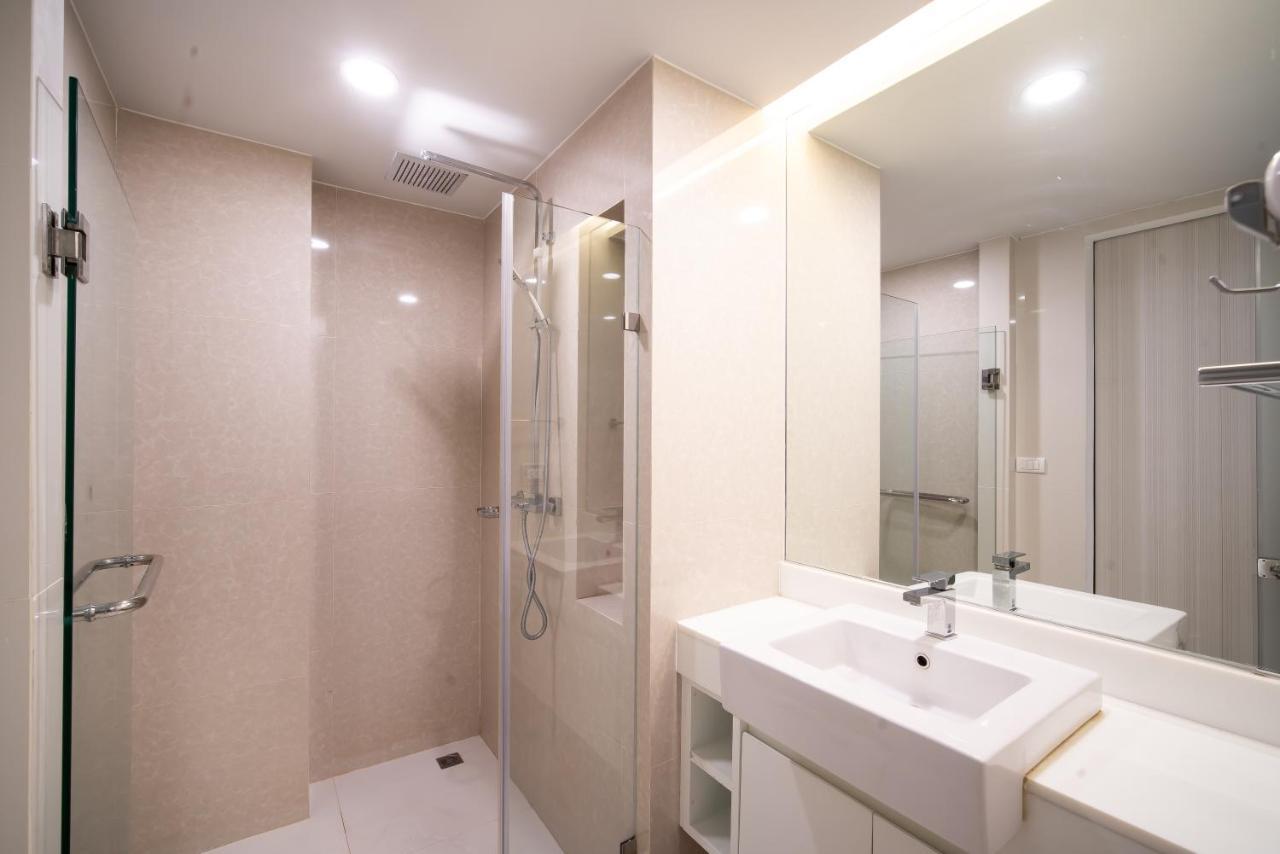 The Aristo-access Pool Surin Apartment *