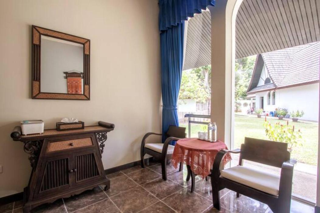 Palm Villa *