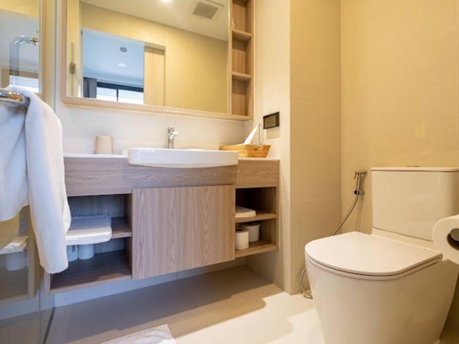 Bangtao , Laguna , 5 Minutes From The Bench, 2 Bedroom