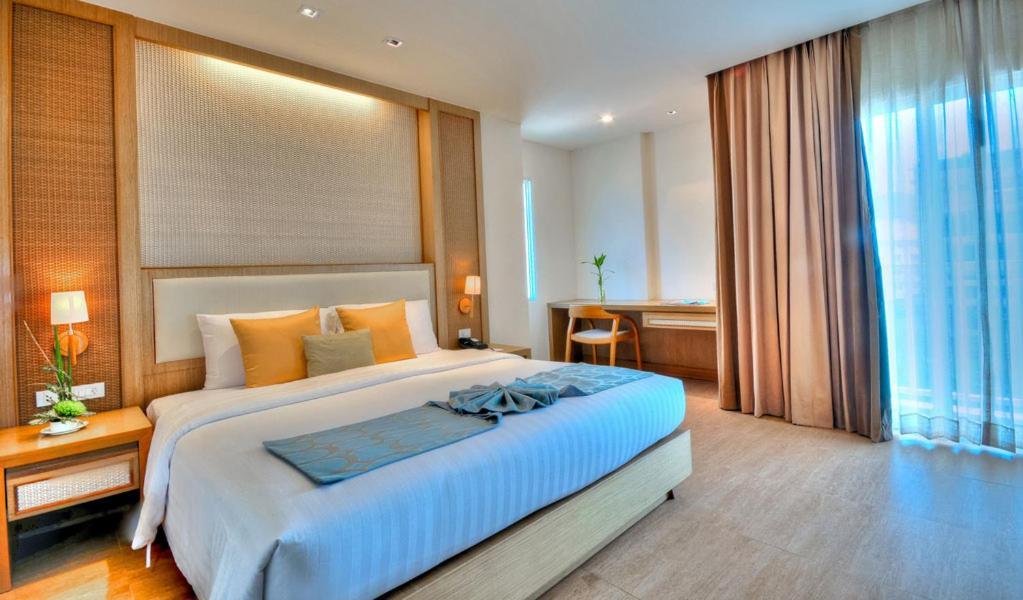 Ashlee Plaza & 4* Patong