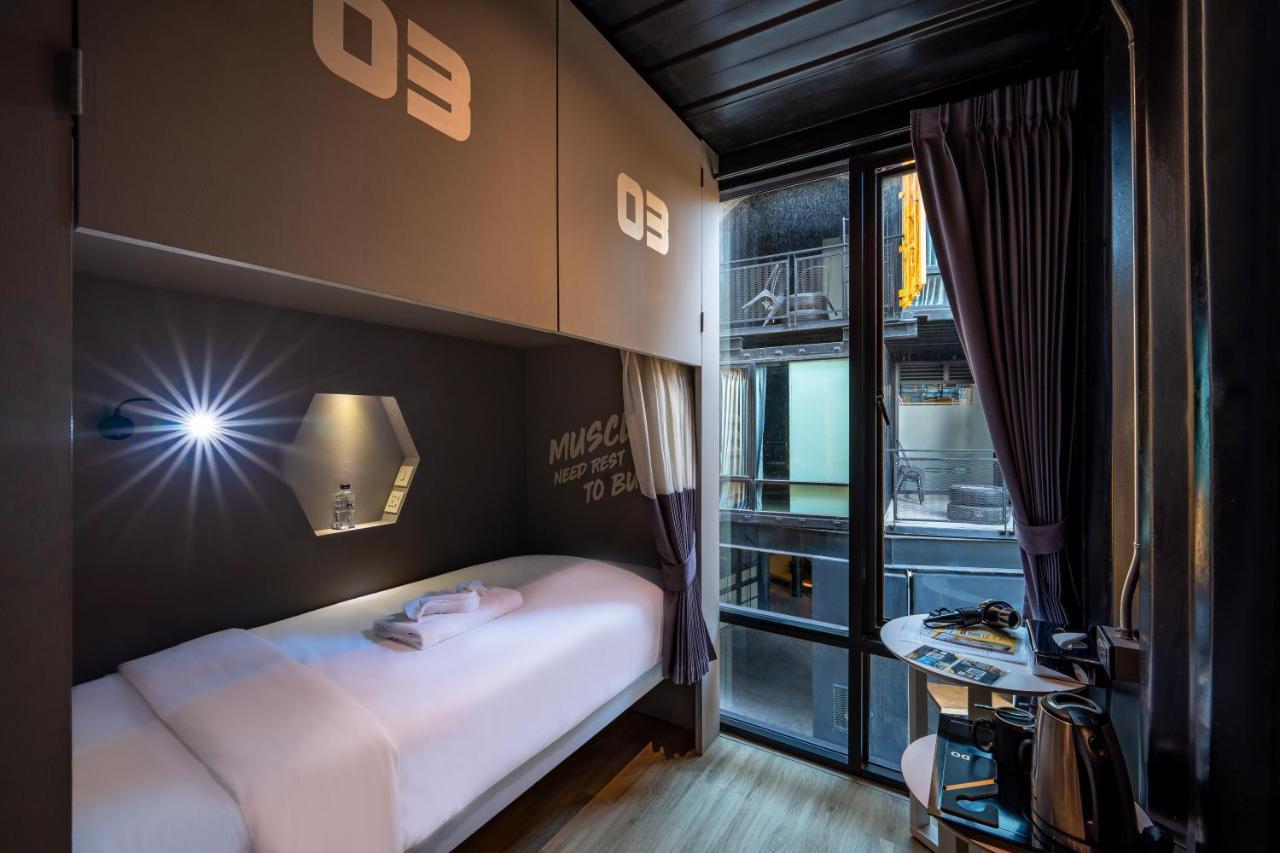 Hivetel Hotel