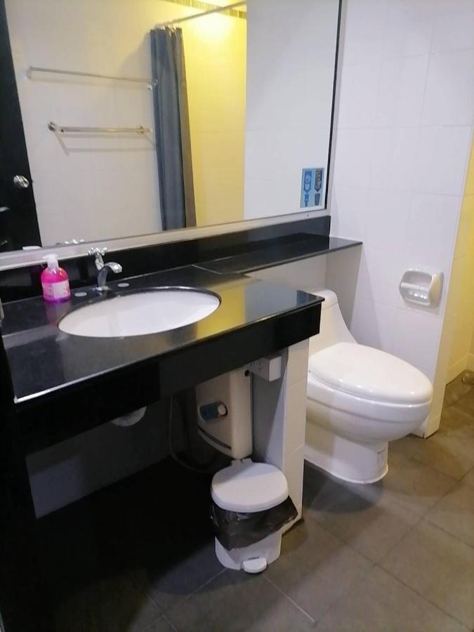 Karon Studio Apartment *