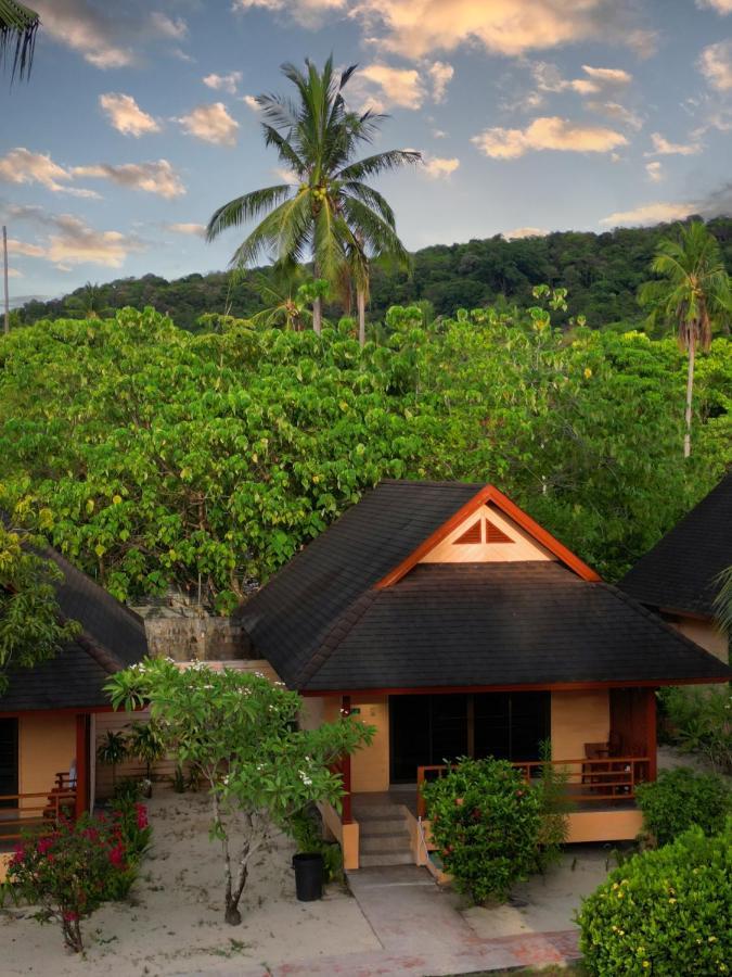 Cruiser Island By Swiss-belhotel Ko Lone