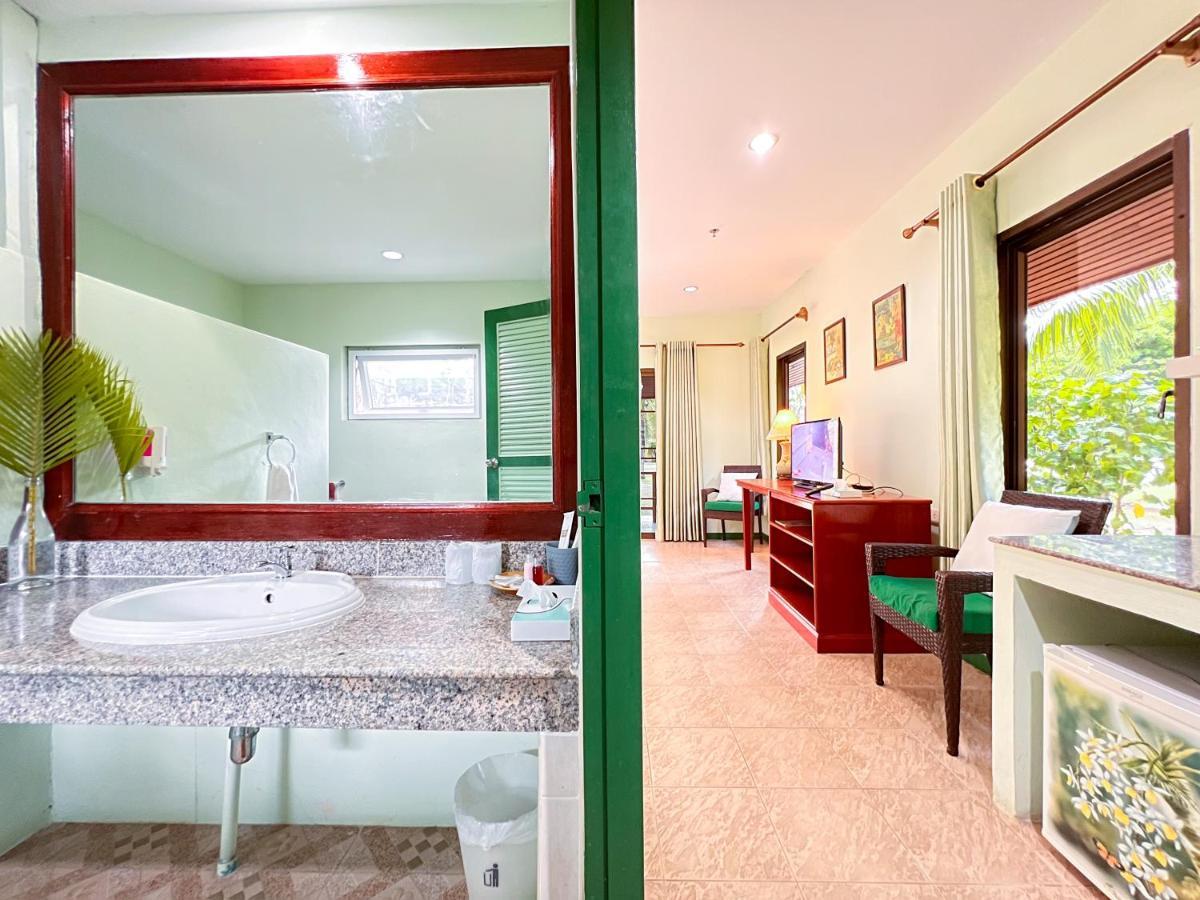 Cruiser Island By Swiss-belhotel Resort Ko Lone