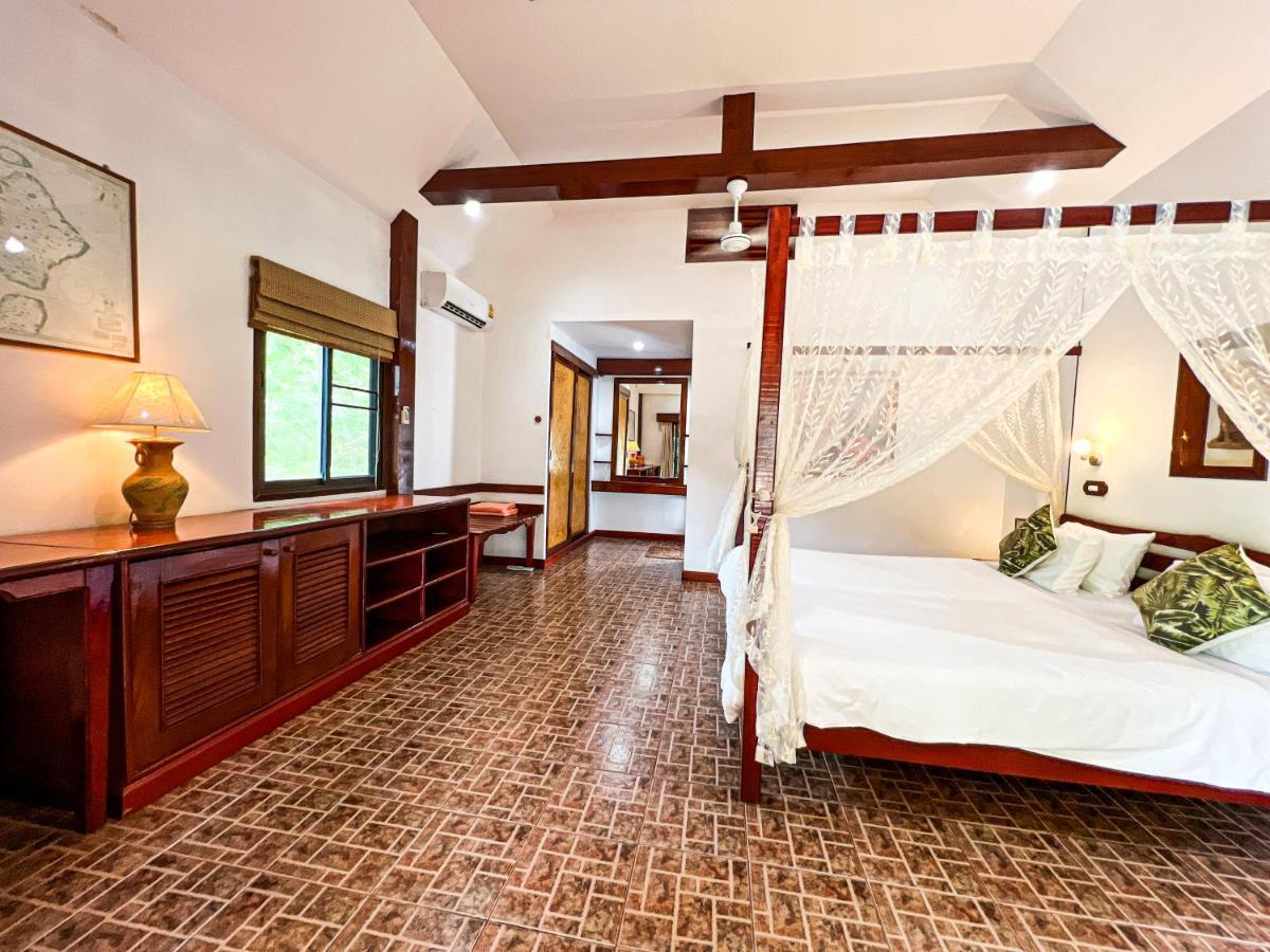 Cruiser Island By Swiss-belhotel Resort *