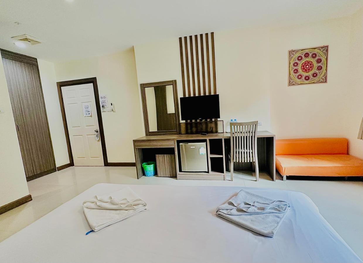 Hotel Cocoon 3*