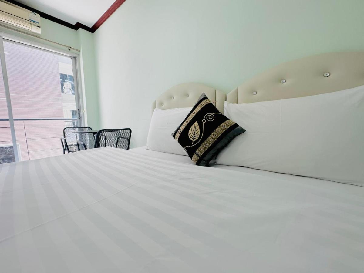 Cocoon Omaya Rumah tetamu Patong