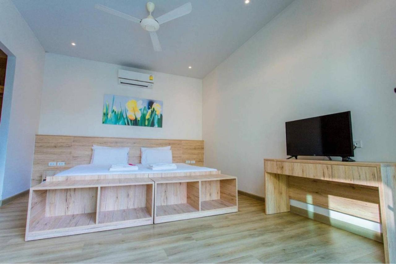 Areeca Private Pool Villa Thalang