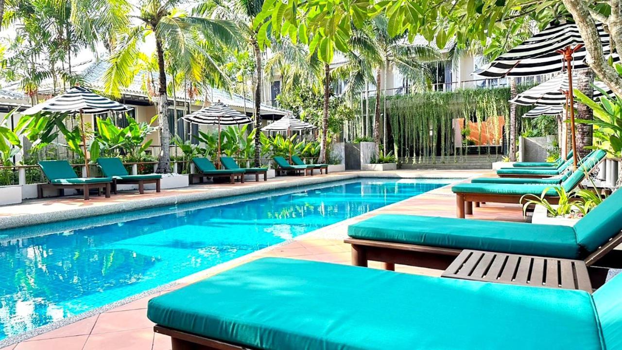 Resort Signature Phuket Sha 4*
