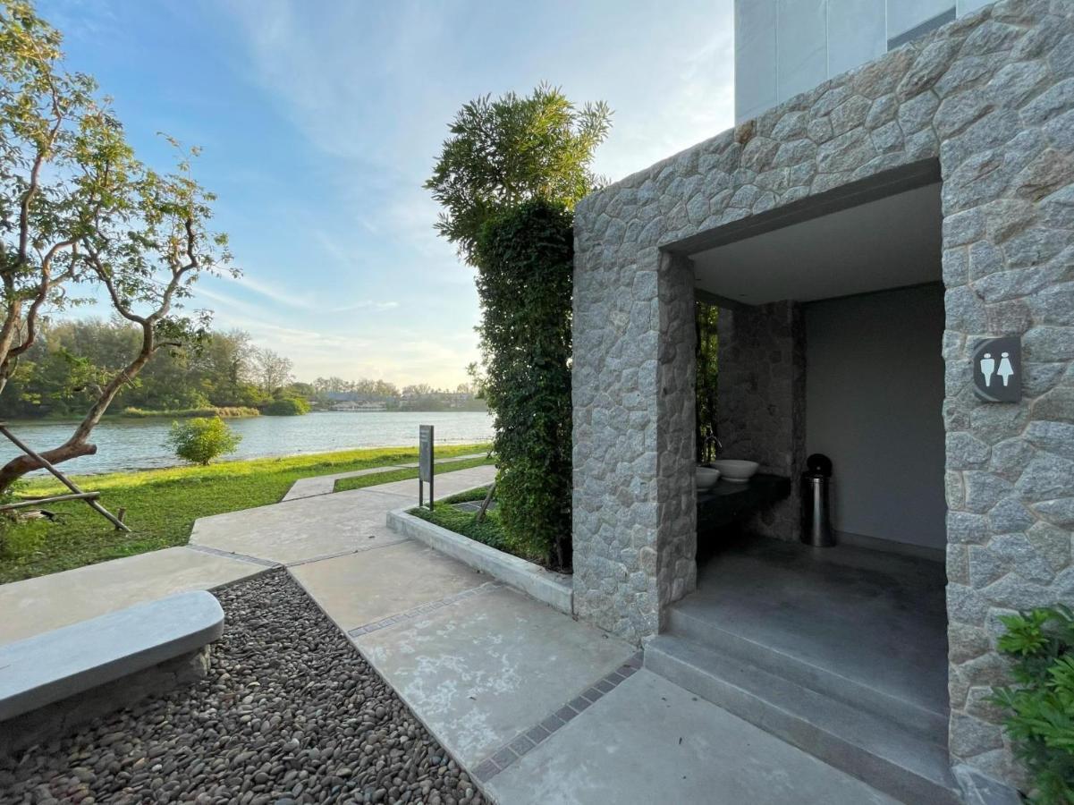 Apartment Location In Laguna-modern At Cassia
