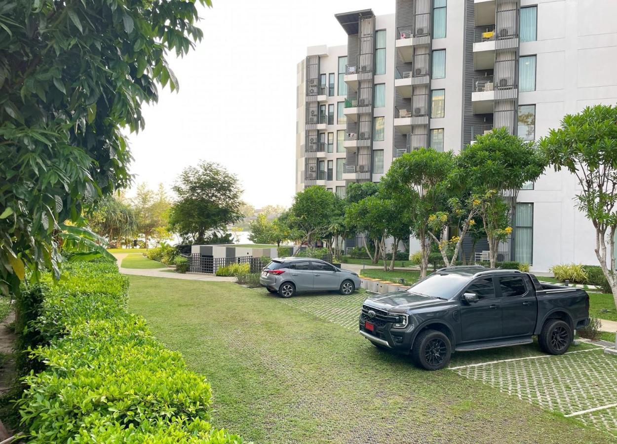 Apartment Location In Laguna-modern At Cassia