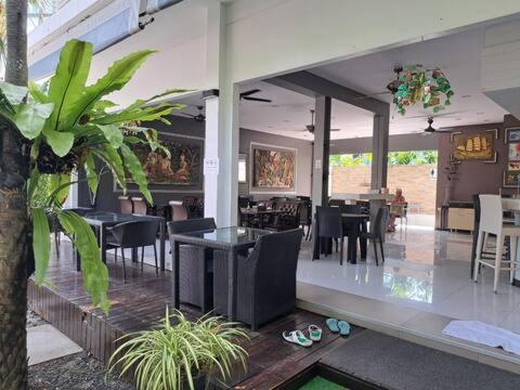2 Bed Luxury Pool Sleeps 6 Villa *