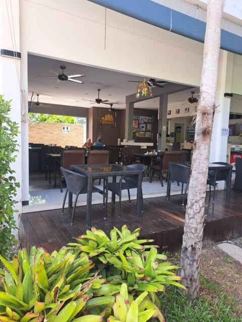 2 Bed Luxury Pool Sleeps 6 * Phuket