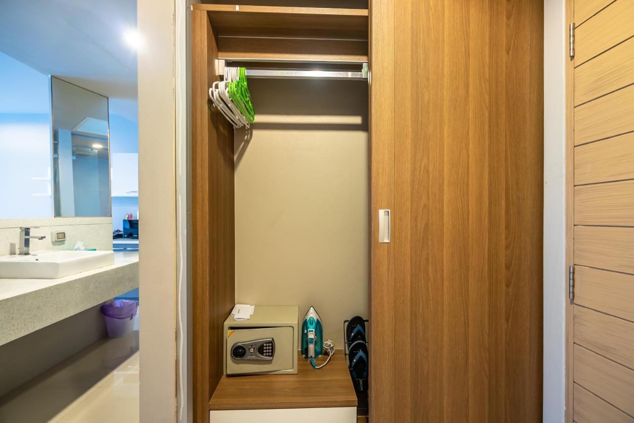 The Ark At Veloche Group By Lofty