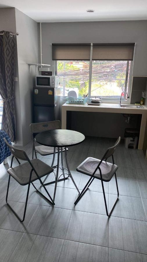 Karon Studio Apartment Apartment *