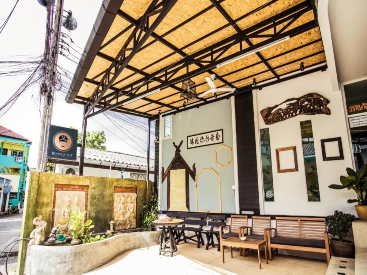 Roomquest Phuket Hostel *
