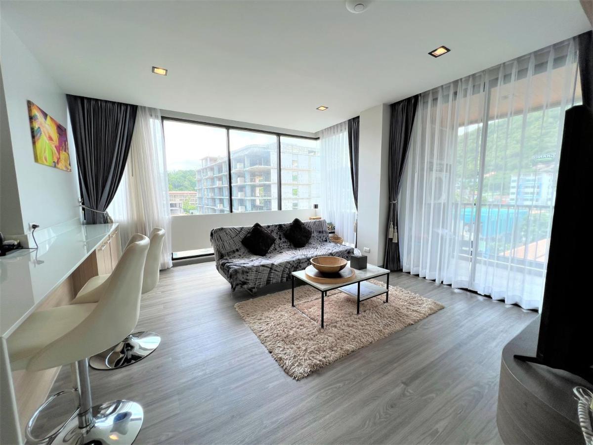 1 Bed Corner In - Grand Vip * Kata Beach (Phuket)