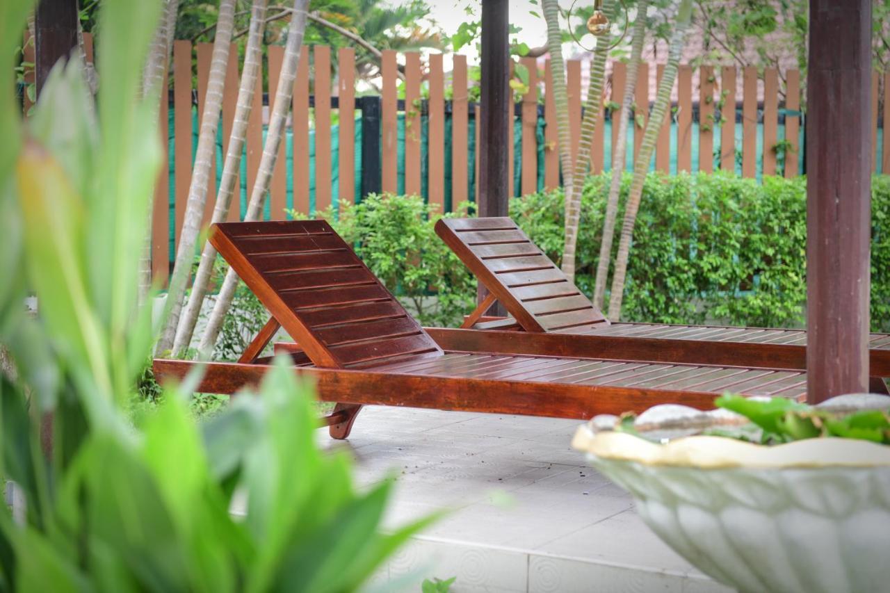 Villa Shimmer Three-bedroom With Large Garden And Two Swimming Pools